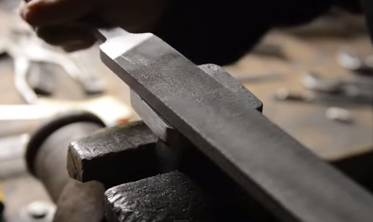 Blacksmithing - Forging a flatter